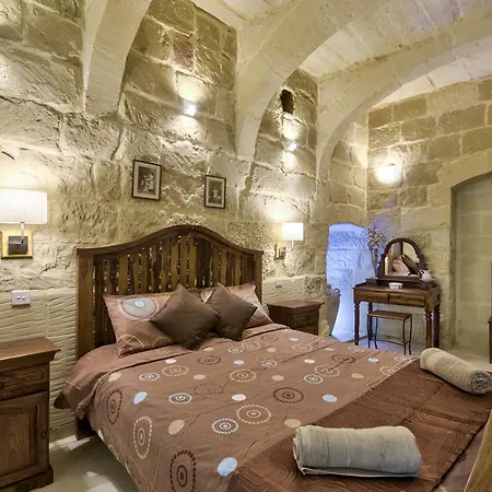 Penmon Farmhouse Għarb