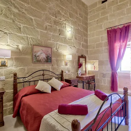 Penmon Farmhouse Willa Għarb