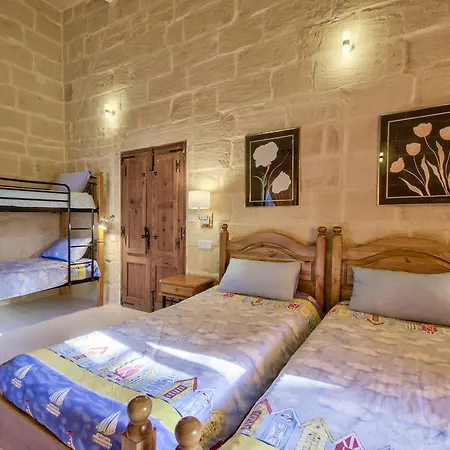 Villa Penmon Farmhouse Għarb